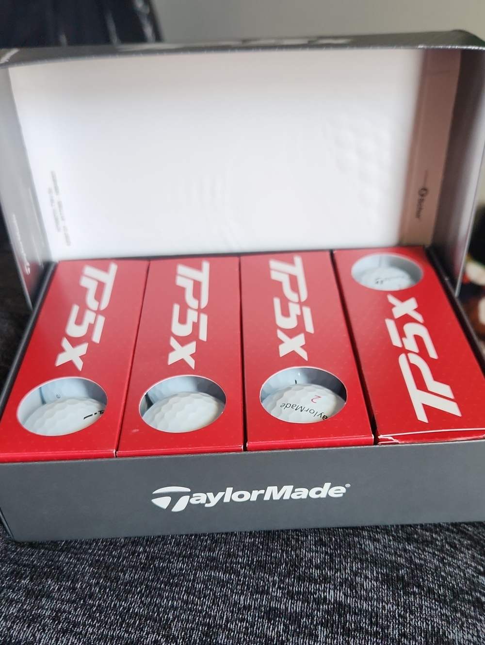 TAYLORMADE TP5x 2025 GOLF BALLS